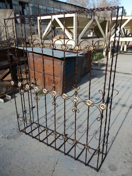 Изготовление металлических оконный решетка и перила