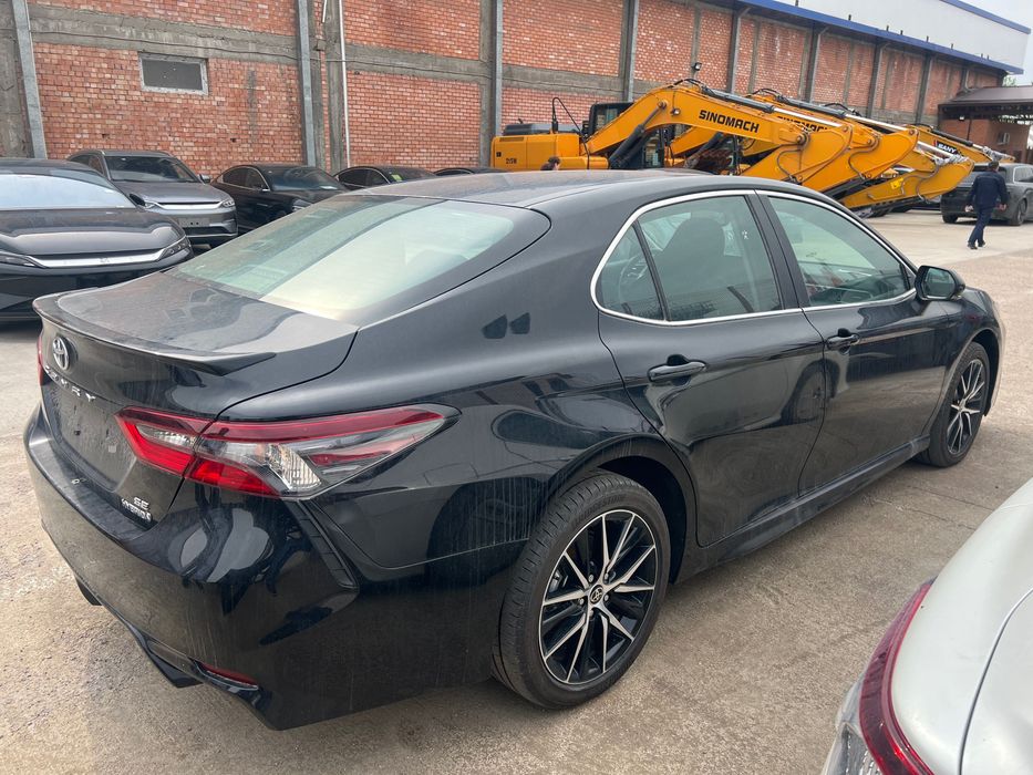 Toyota camry hybrid SE model 2023 год , наличие в Ташкенте
