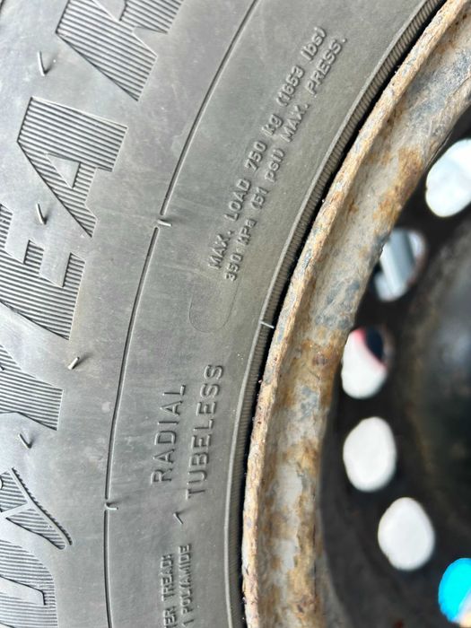 Vand set 4 *Jante + Anvelope de IARNA GOOD YEAR