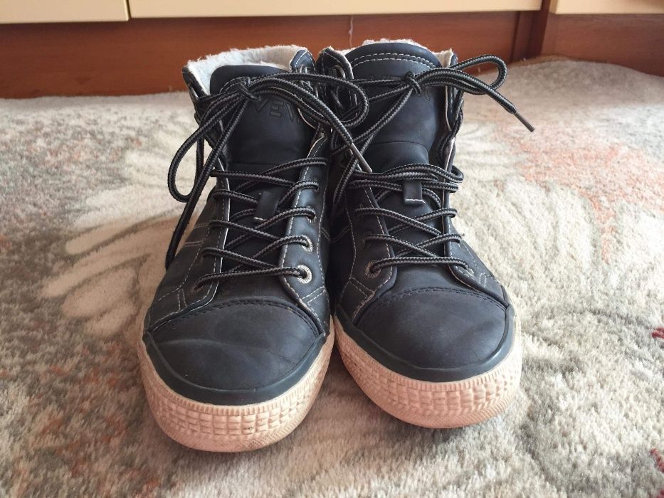 Детски боти за момче