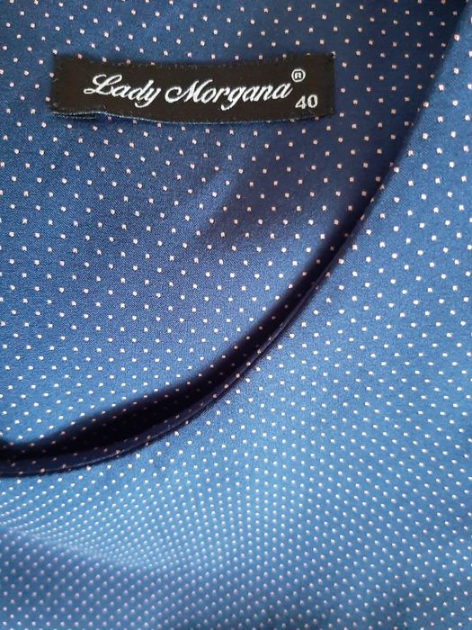 Продам красивые платья.