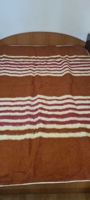 Vand cergi maramures,pături de lâna, cuverturi lucrate manual