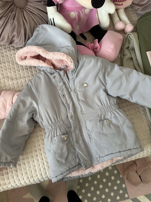 Geaca cu blanita interioara si impermeabila marimea 98