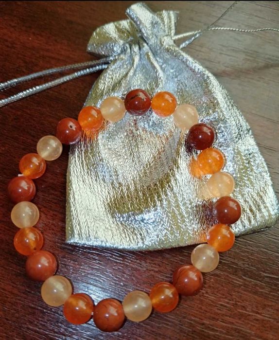 Bratara carneol sfere + saculet cadou
