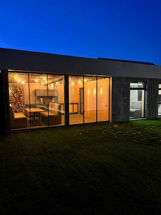 Продам дом с стиле Хай-Тек в центре города