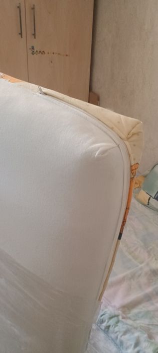 Детски матрак с кокосова вложка вложка. Размери: 120х60х12см.
Състояни