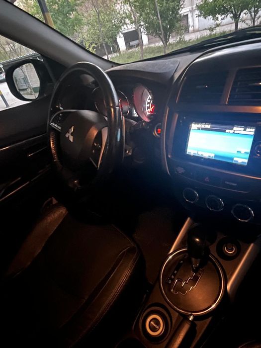 Mitsubishi  ASX 2013