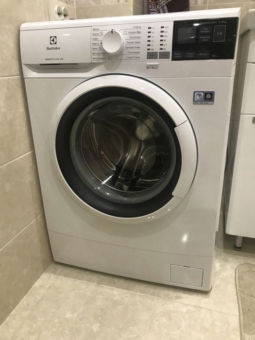 Узкая 6кг автомат Electrolux