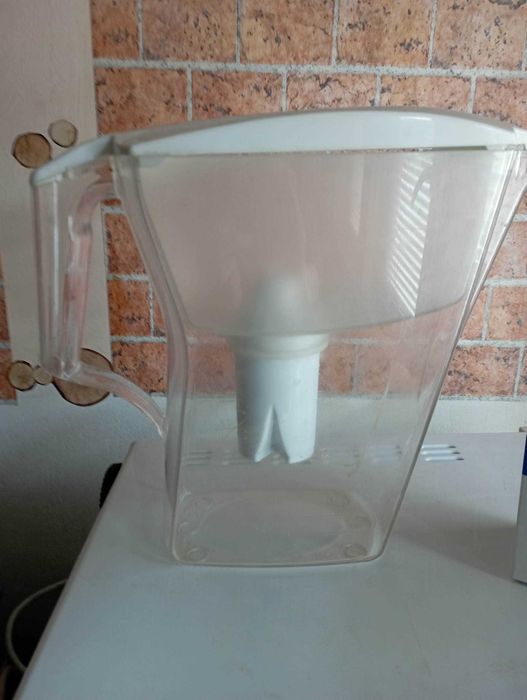 Филтрираща кана за вода