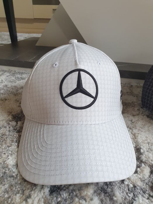 Шапка Mercedes-Benz AMG F1