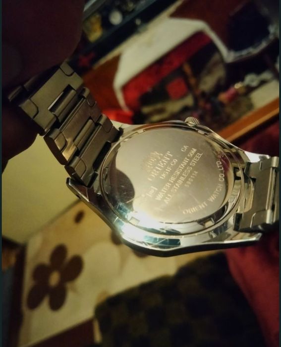 Часовник ORIENT quartz