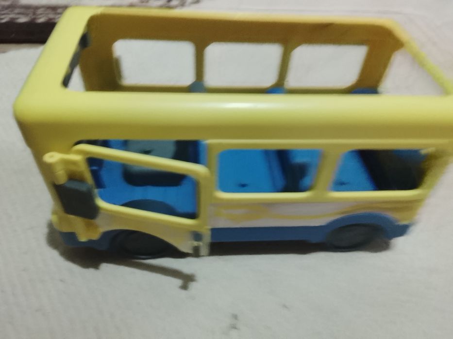Autobuz Bluey Tm The Beach