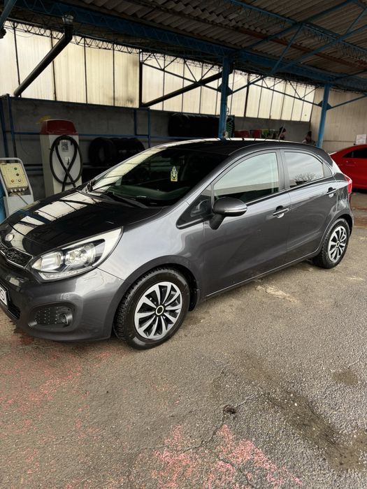 De vanzare Kia Rio 2012