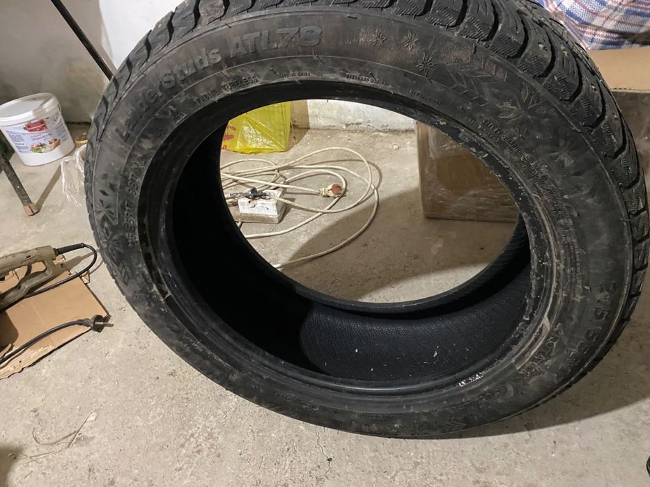 Зимние шины 215/55/17