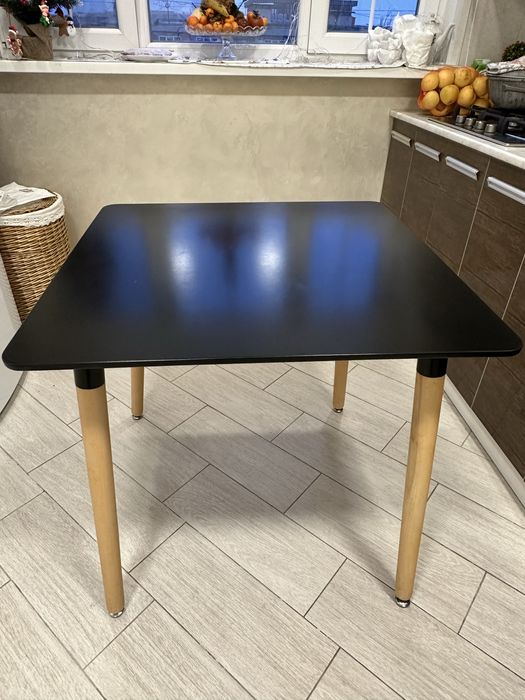 Стол квадратный 90*90