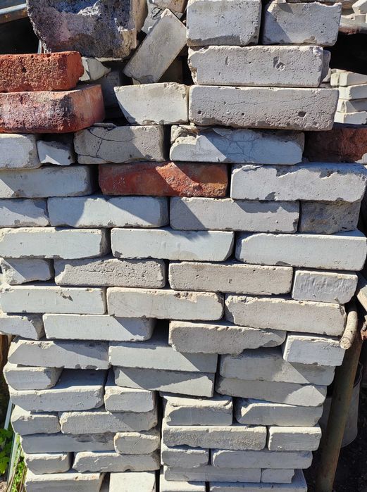 Кирпич   белый    б/у