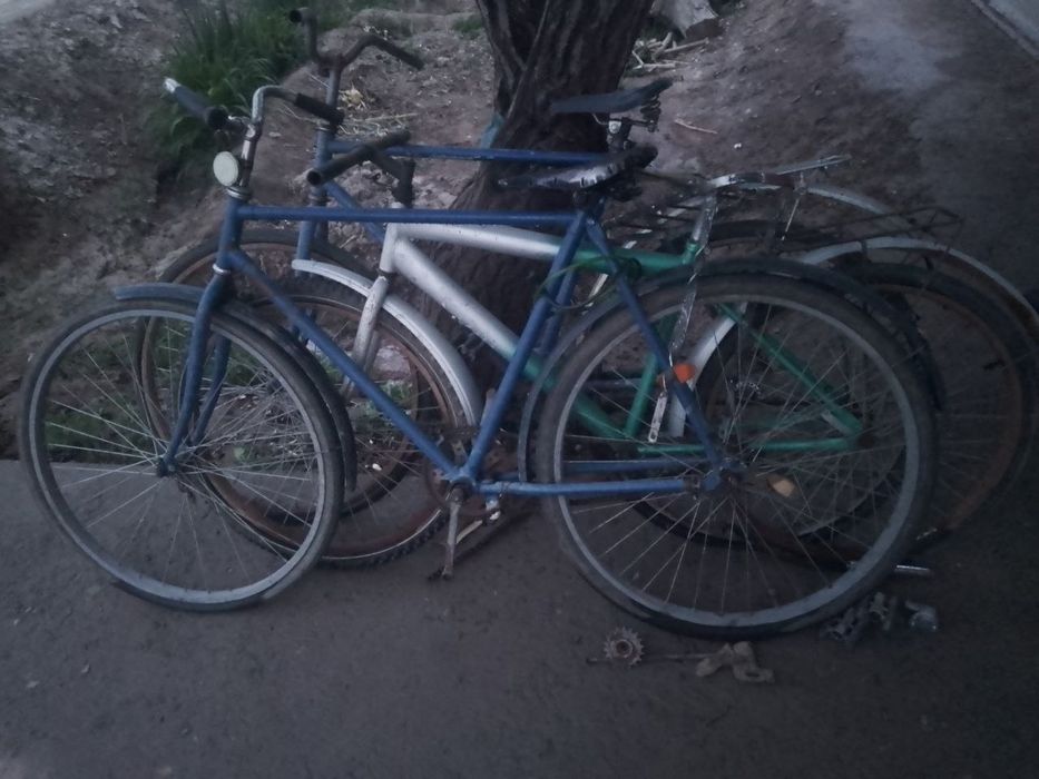 Eski Velosiped sotiladi 3ta