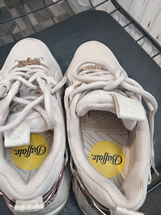Vând sneakers dama 250 RON