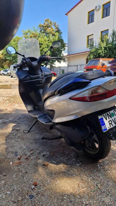 Scuter Suzuki burgman 125 cat B