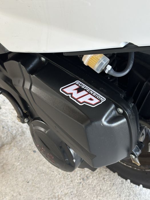 Продеже м8 про