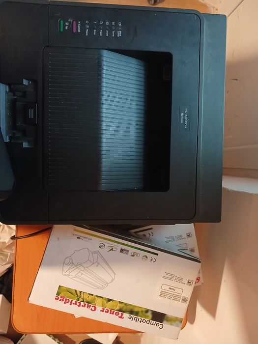 Vând Imprimantă laser Brother HL-5450DN – alb-negru cu tonere