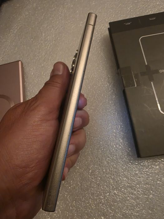 S24 Ultra 256gb Titanium