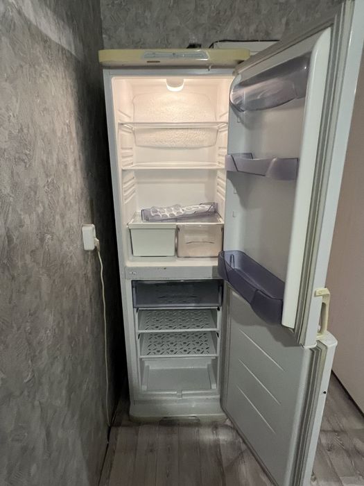 Холодильник «БИРЮСА»