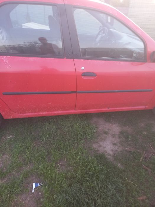 Vând  logan 1.4 stare buna