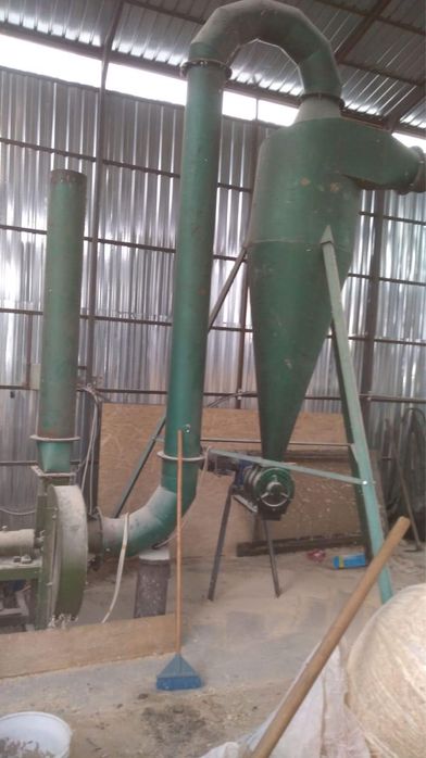 Presa de brichetat rumegus si uscator rumegus, 300kg/ora