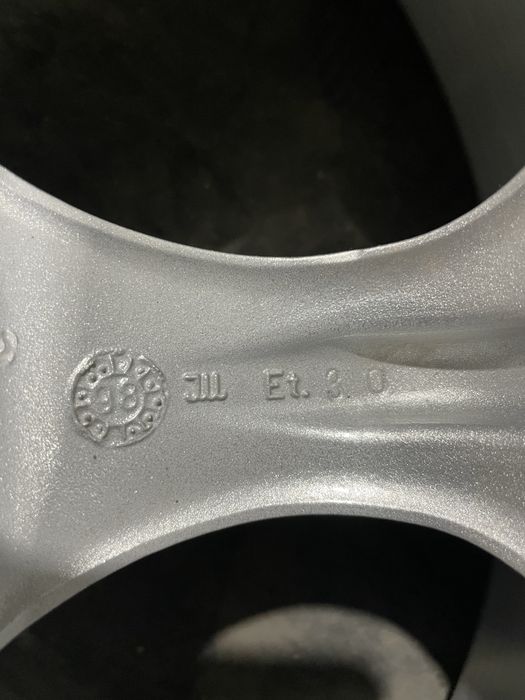 Продам диски от мерседес р16 ширина-9j