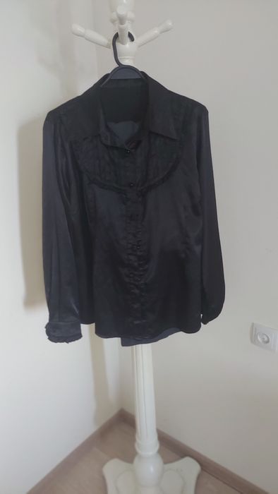 Черная элегантная блузка