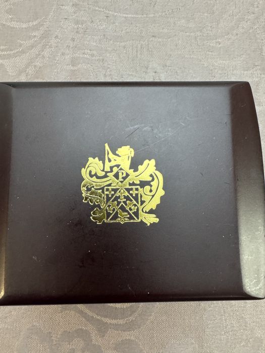 Продам женские часы Piaget