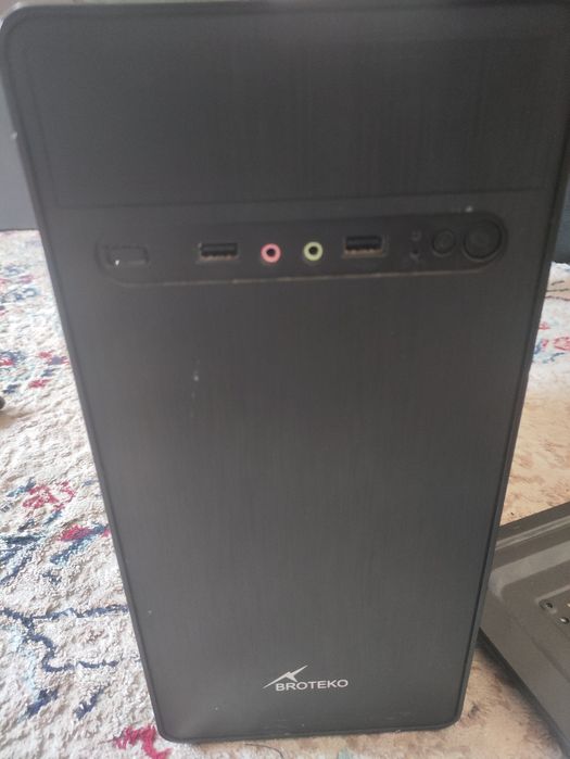 Продам системный блок ай3 7100