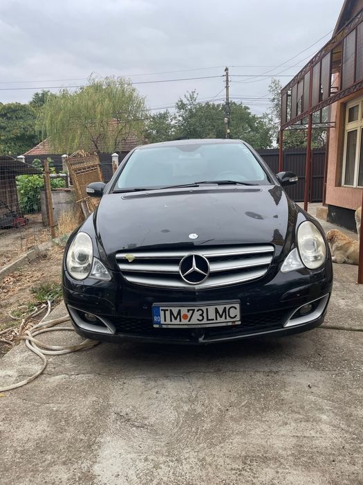 Mercedes benz R-class