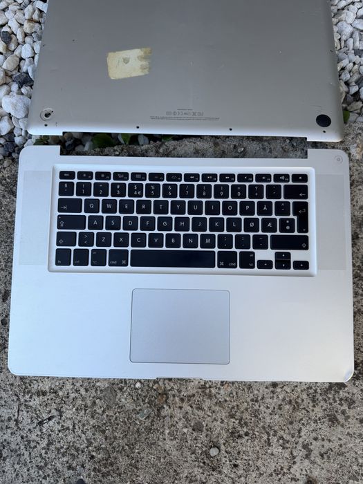 Carcasa Tastatura Macbook Pro 15inch A1286