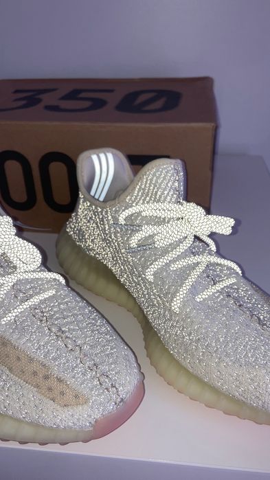 Yeezy boost 350 V2 Lundmark Reflective