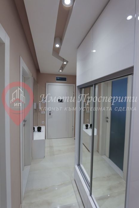 Дава се под наем Тристаен апартамент в София, Център - 119 кв.м за 1136.79 € - Снимка #6