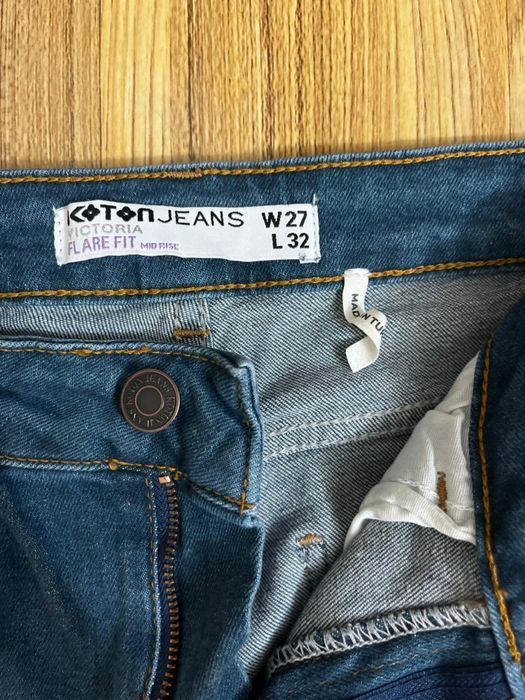 Продам женские джинсы