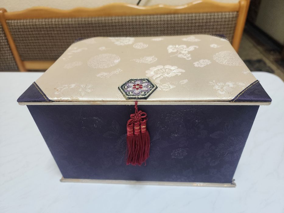 Шкатулка в хорошем состоянии