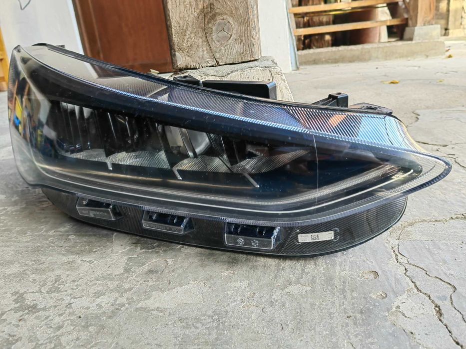 Фар Ford Focus MK4 FULL десен/Фар Форд Фокус 4 LED Оригинален