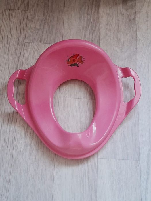 Продам детский горшок.