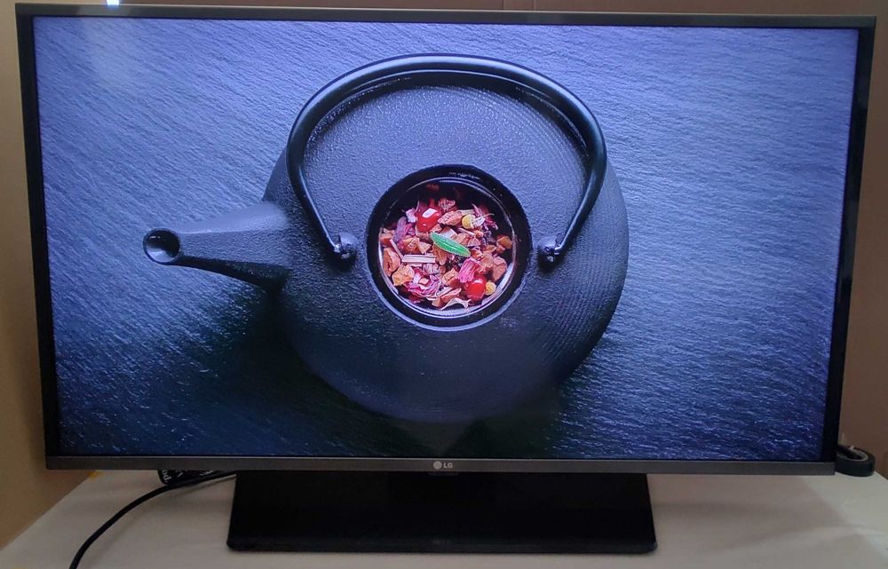 Телевизор LG 40LF630V