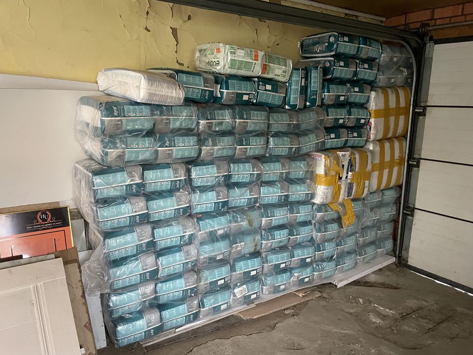 Продам Оптом и Рознычно  Памперсы