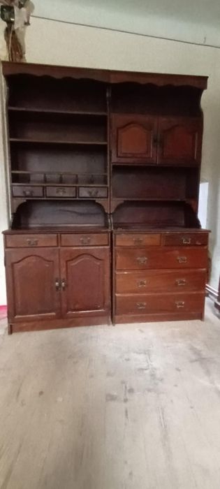 Mobila veche stare foarte buna preț 1600 de lei negociabil