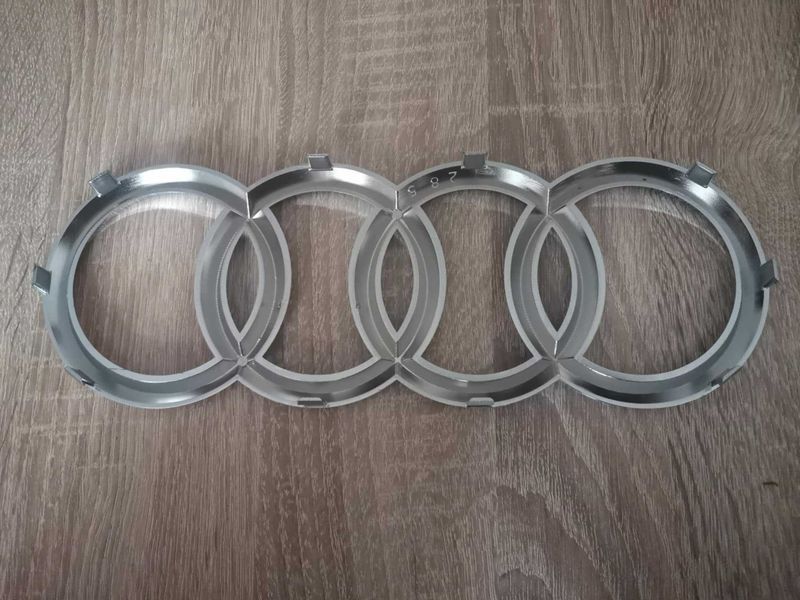 сребриста емблема за Ауди Audi 31.5 см