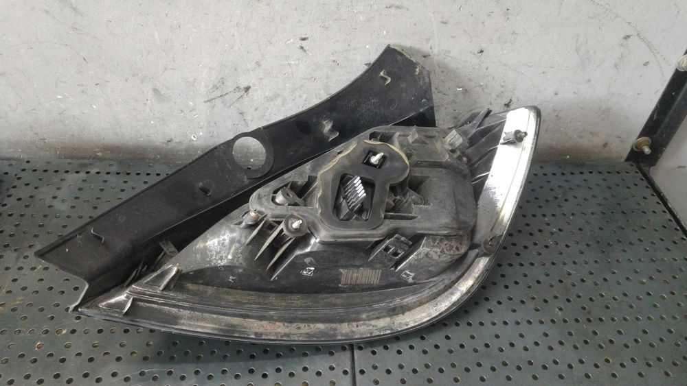 Stop tripla lampa stanga opel astra h a04 24451835 00865301