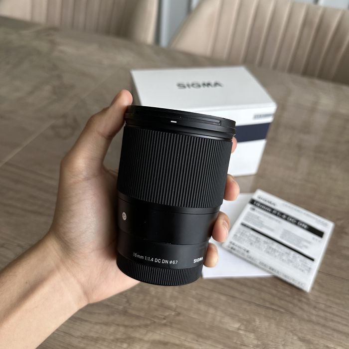 Продается обьектив Sigma 16mm f1.4