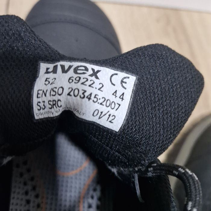 Pantofi protectie UVEX S3 marimea 44