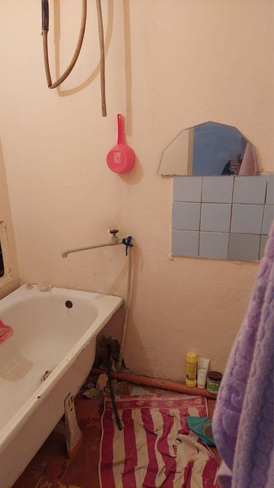 Продам  трехкомнатную квартиру