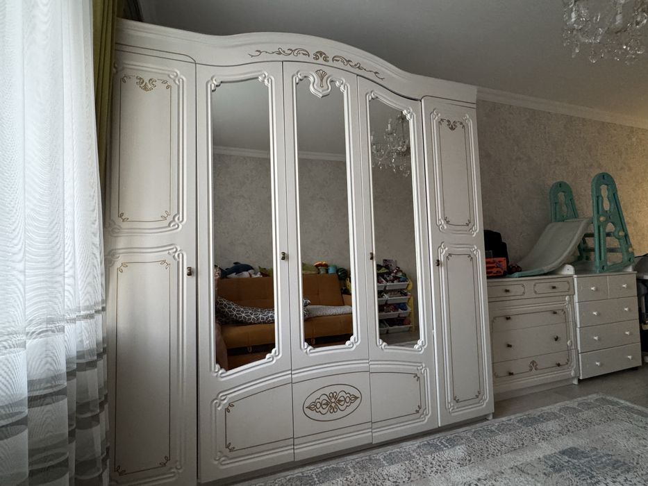 Шкаф, комод, тумбочки